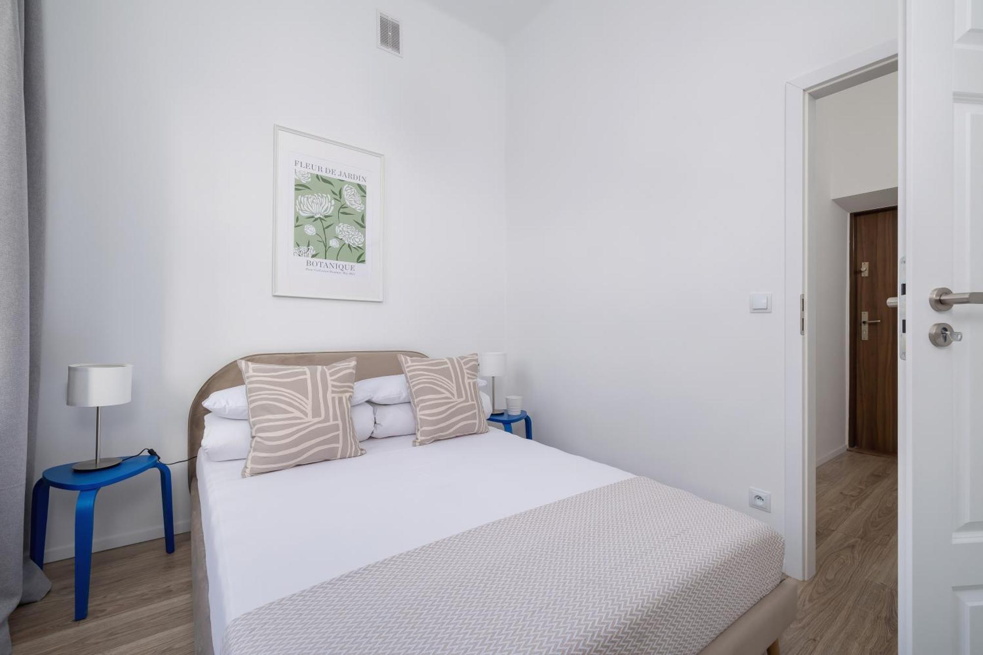 2 Bedroom Apartment - Dluga 65 كراكوفيا المظهر الخارجي الصورة